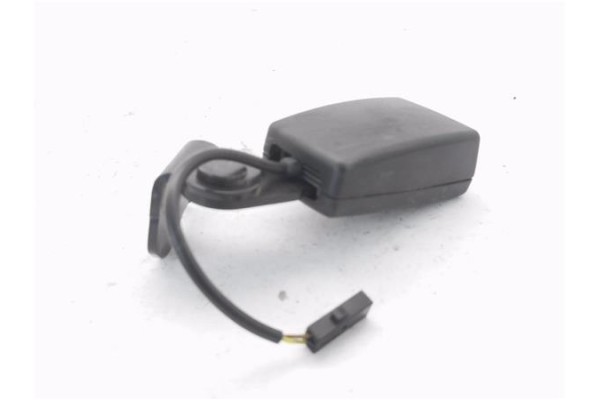 Recambio de anclaje cinturon trasero derecho para volkswagen up! (121) 1.0 black up! referencia OEM IAM 1S0857740A  