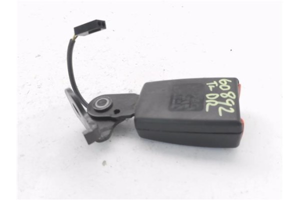 Recambio de anclaje cinturon trasero derecho para volkswagen up! (121) 1.0 black up! referencia OEM IAM 1S0857740A  