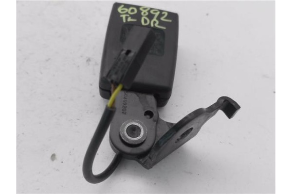 Recambio de anclaje cinturon trasero derecho para volkswagen up! (121) 1.0 black up! referencia OEM IAM 1S0857740A  