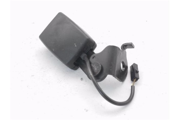 Recambio de anclaje cinturon trasero izquierdo para volkswagen up! (121) 1.0 black up! referencia OEM IAM 1S0857739A  