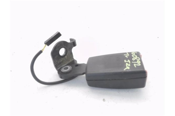 Recambio de anclaje cinturon trasero izquierdo para volkswagen up! (121) 1.0 black up! referencia OEM IAM 1S0857739A  