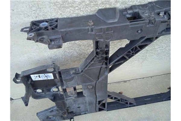 Recambio de frente delantero para renault megane iii sport tourer 1.5 dynamique referencia OEM IAM 752100004R  