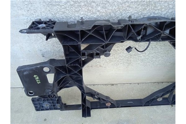 Recambio de frente delantero para renault megane iii sport tourer 1.5 dynamique referencia OEM IAM 752100004R  