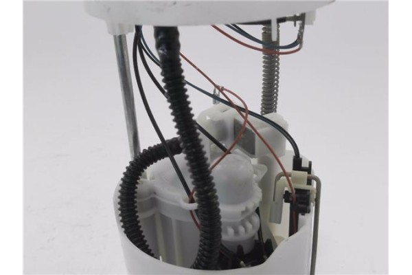 Recambio de bomba combustible para volkswagen up! (121) 1.0 black up! referencia OEM IAM 1S0919051B  