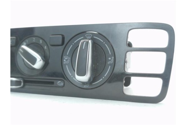 Recambio de mandos calefaccion / a.a. para volkswagen up! (121) 1.0 black up! referencia OEM IAM 1S0820045AA 9,01517E+11 