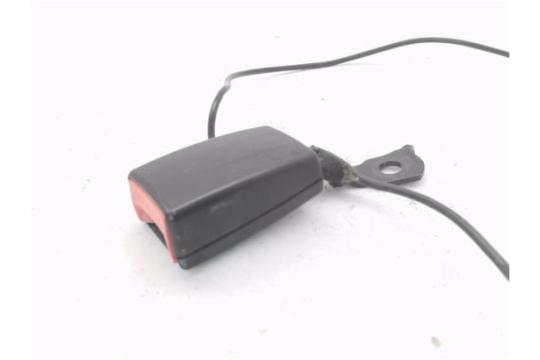 Recambio de anclaje cinturon delantero derecho para volkswagen up! (121) 1.0 black up! referencia OEM IAM 1S0857756Q  