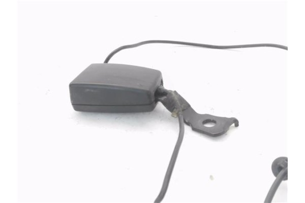 Recambio de anclaje cinturon delantero derecho para volkswagen up! (121) 1.0 black up! referencia OEM IAM 1S0857756Q  