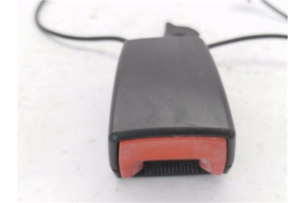 Recambio de anclaje cinturon delantero derecho para volkswagen up! (121) 1.0 black up! referencia OEM IAM 1S0857756Q  