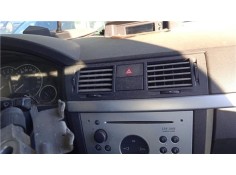 Recambio de rejilla entrada de aire para opel meriva 1.6 16v referencia OEM IAM   