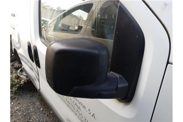 Recambio de retrovisor electrico derecho para peugeot bipper 1.4 básico referencia OEM IAM   