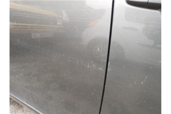 Recambio de puerta trasero derecha para toyota corolla verso (r1) 2.2 d-4d sport referencia OEM IAM   