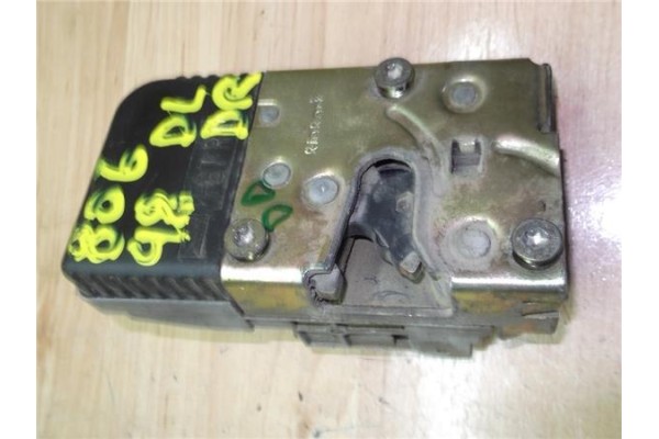 Recambio de cierre electromagnetico delantero derecho para peugeot 806 2.1 td 12v referencia OEM IAM 9136J7  