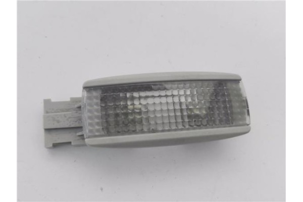 Recambio de luz interior techo para volkswagen polo v (6r1) 1.6 advance referencia OEM IAM 3B0947113  