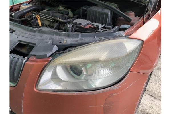 Recambio de faro delantero izquierdo para skoda fabia (5j2) 1.4 tdi referencia OEM IAM   