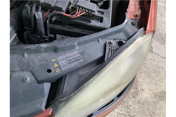 Recambio de faro delantero izquierdo para skoda fabia (5j2) 1.4 tdi referencia OEM IAM   