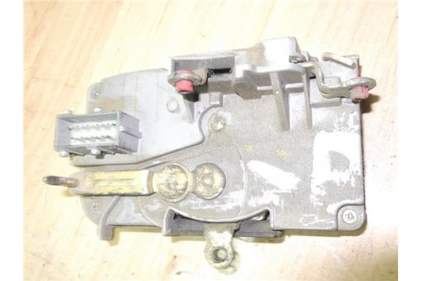 Recambio de cierre electromagnetico delantero derecho para peugeot 806 2.1 td 12v referencia OEM IAM 9136J7  