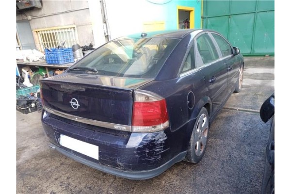 opel vectra c berlina del año 2004