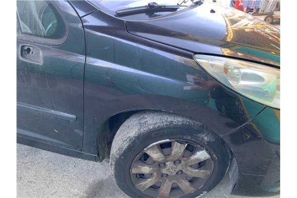 Recambio de aleta delantero derecha para peugeot 207 1.4 referencia OEM IAM 7841V0  