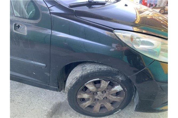 Recambio de aleta delantero derecha para peugeot 207 1.4 referencia OEM IAM 7841V0  