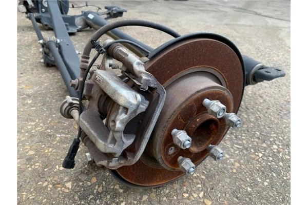 Recambio de puente trasero para opel astra j berlina 5p 1.6 excellence referencia OEM IAM 13417400 13417399 