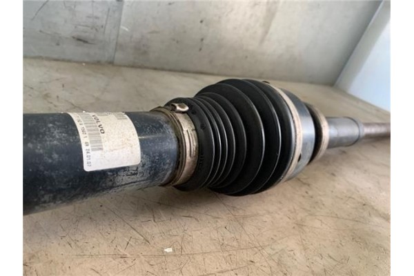 Recambio de palier delantero derecho para volvo xc90 d5 referencia OEM IAM P30783106  