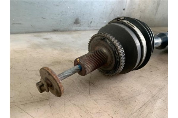 Recambio de palier delantero derecho para volvo xc90 d5 referencia OEM IAM P30783106  