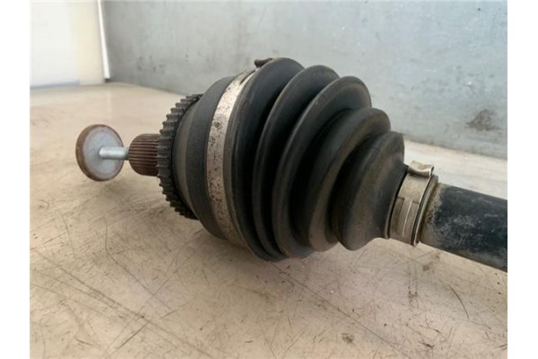 Recambio de palier delantero derecho para volvo xc90 d5 referencia OEM IAM P30783106  