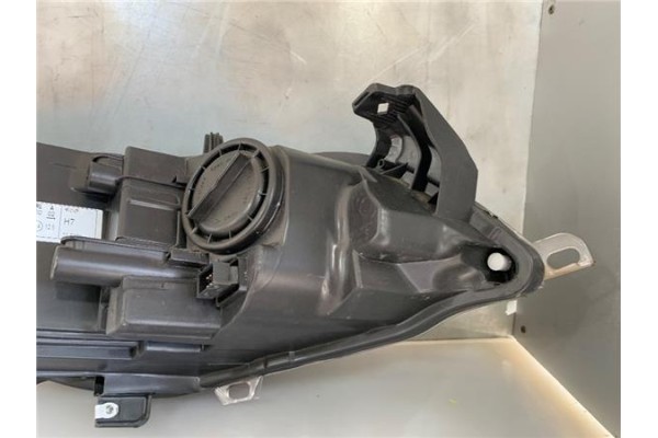 Recambio de faro delantero dcho para opel astra j berlina 5p 1.6 selective referencia OEM IAM 13365291  