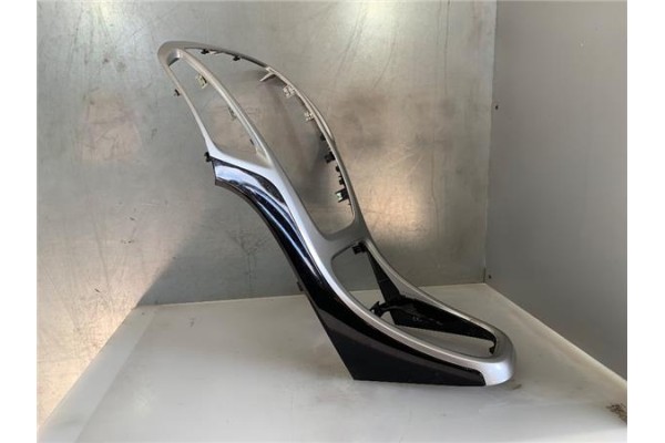 Recambio de consola para opel astra j berlina 5p 1.6 selective referencia OEM IAM 13349237 JCI340685796 