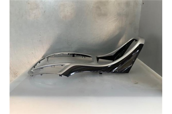 Recambio de consola para opel astra j berlina 5p 1.6 selective referencia OEM IAM 13349237 JCI340685796 