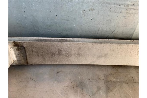 Recambio de refuerzo paragolpes para citroen c3 picasso 1.6 exclusive referencia OEM IAM 742246  