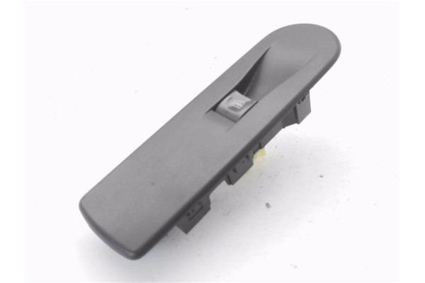 Recambio de mando elevalunas delantero derecho para renault captur i 1.2 intens referencia OEM IAM 1135206X 809602454R 