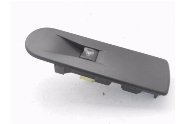 Recambio de mando elevalunas delantero derecho para renault captur i 1.2 intens referencia OEM IAM 1135206X 809602454R 