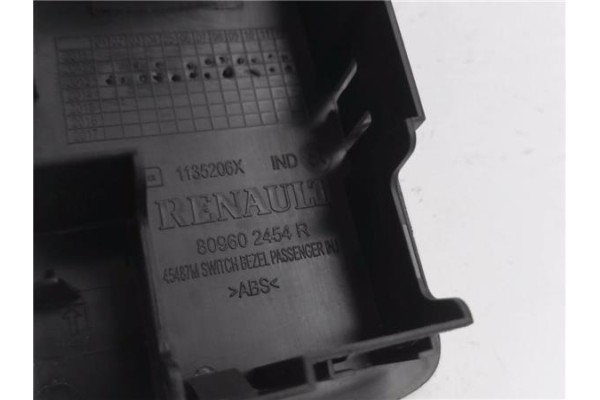 Recambio de mando elevalunas delantero derecho para renault captur i 1.2 intens referencia OEM IAM 1135206X 809602454R 