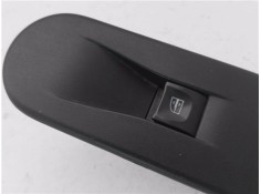 Recambio de mando elevalunas delantero derecho para renault captur i 1.2 intens referencia OEM IAM 1135206X 809602454R 