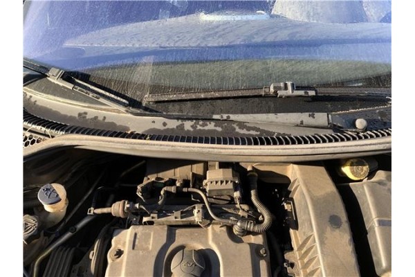 Recambio de brazo limpiaparabrisas delantero derecho para peugeot 207 1.4 referencia OEM IAM 6429AN  