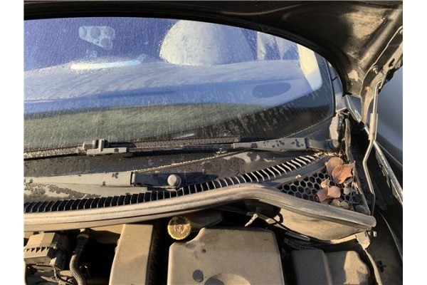 Recambio de brazo limpiaparabrisas delantero izquierdo para peugeot 207 1.4 referencia OEM IAM 6429AL  