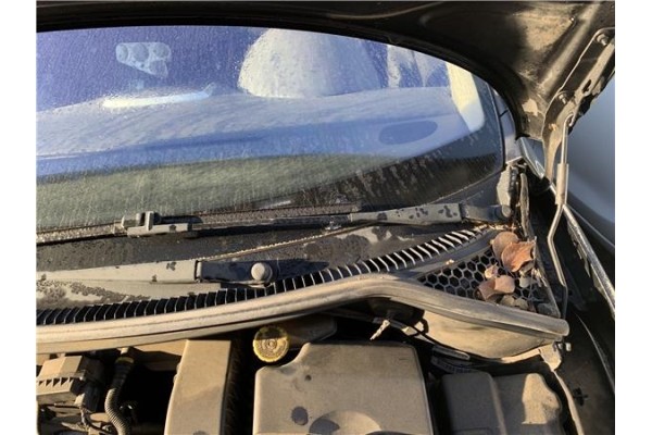 Recambio de brazo limpiaparabrisas delantero izquierdo para peugeot 207 1.4 referencia OEM IAM 6429AL  