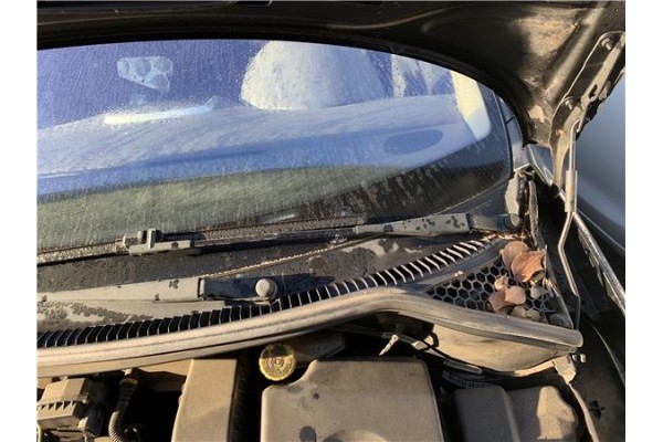 Recambio de brazo limpiaparabrisas delantero izquierdo para peugeot 207 1.4 referencia OEM IAM 6429AL  