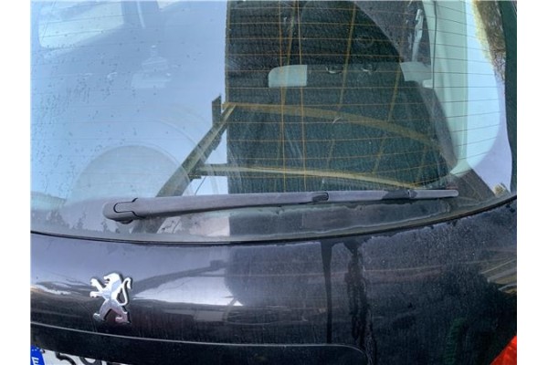 Recambio de brazo limpiaparabrisas trasero para peugeot 207 1.4 referencia OEM IAM 6429AR  