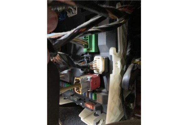 Recambio de bsi para peugeot 207 1.4 referencia OEM IAM 22661F01 H050F063 