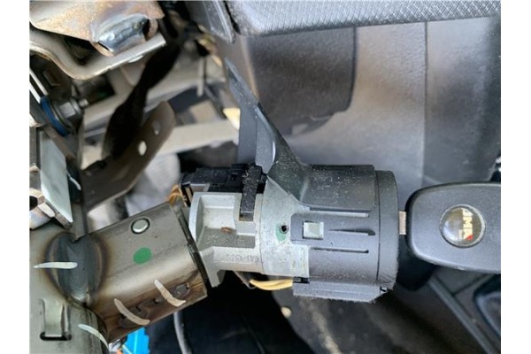 Recambio de clausor para peugeot 207 1.4 referencia OEM IAM 9663123280 07109F 