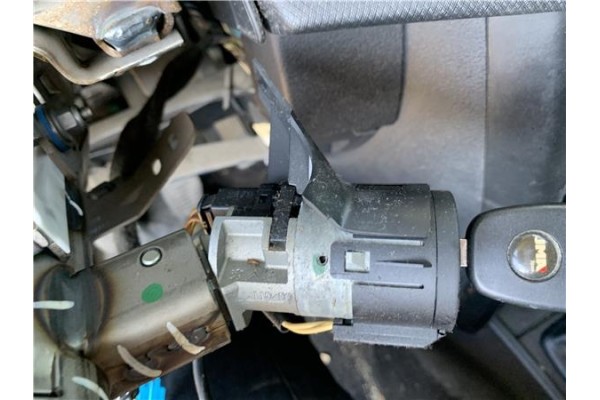 Recambio de clausor para peugeot 207 1.4 referencia OEM IAM 9663123280 07109F 