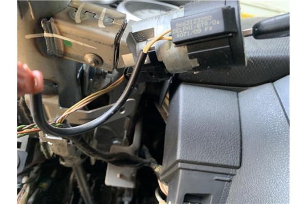 Recambio de clausor para peugeot 207 1.4 referencia OEM IAM 9663123280 07109F 