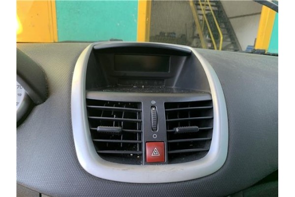 Recambio de consola para peugeot 207 1.4 referencia OEM IAM 8265V0 8212TP 