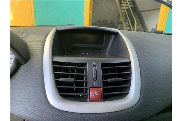 Recambio de consola para peugeot 207 1.4 referencia OEM IAM 8265V0 8212TP 