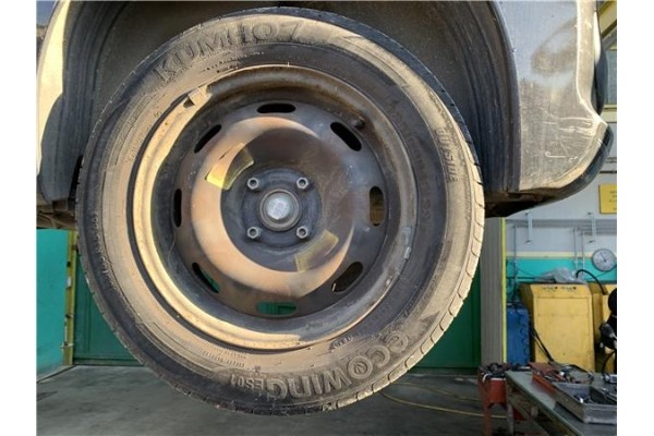 Recambio de llanta para peugeot 207 1.4 referencia OEM IAM 2150750 5401P4 