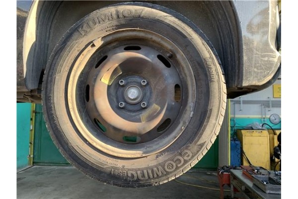 Recambio de llanta para peugeot 207 1.4 referencia OEM IAM 2150750 5401P4 