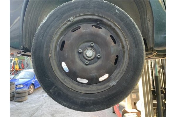 Recambio de llanta para peugeot 207 1.4 referencia OEM IAM 5401P4  