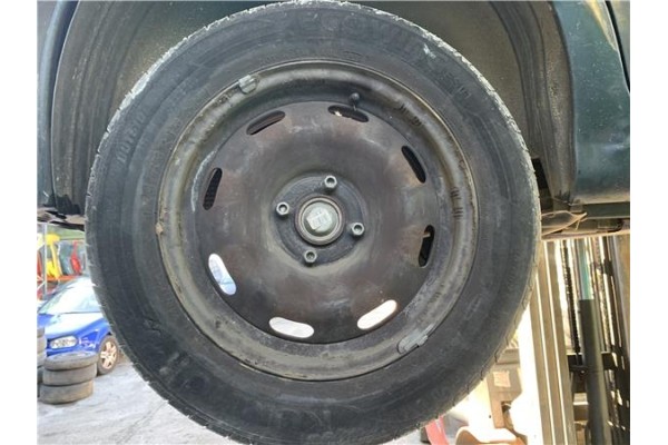 Recambio de llanta para peugeot 207 1.4 referencia OEM IAM 5401P4  